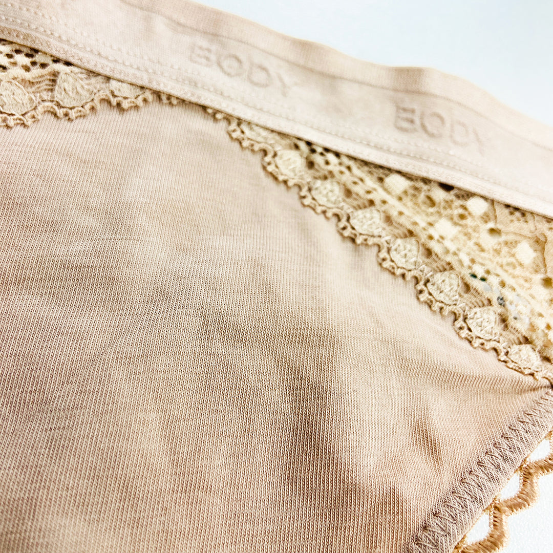 Ladies Mid Rise Cotton Lace Thong