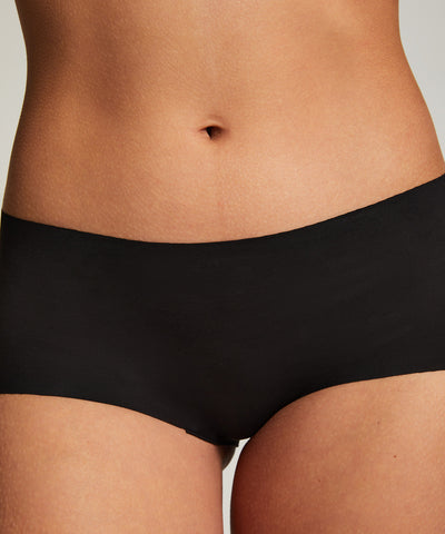 Ladies Mid Rise Seamless Comfort Invisible Shorts