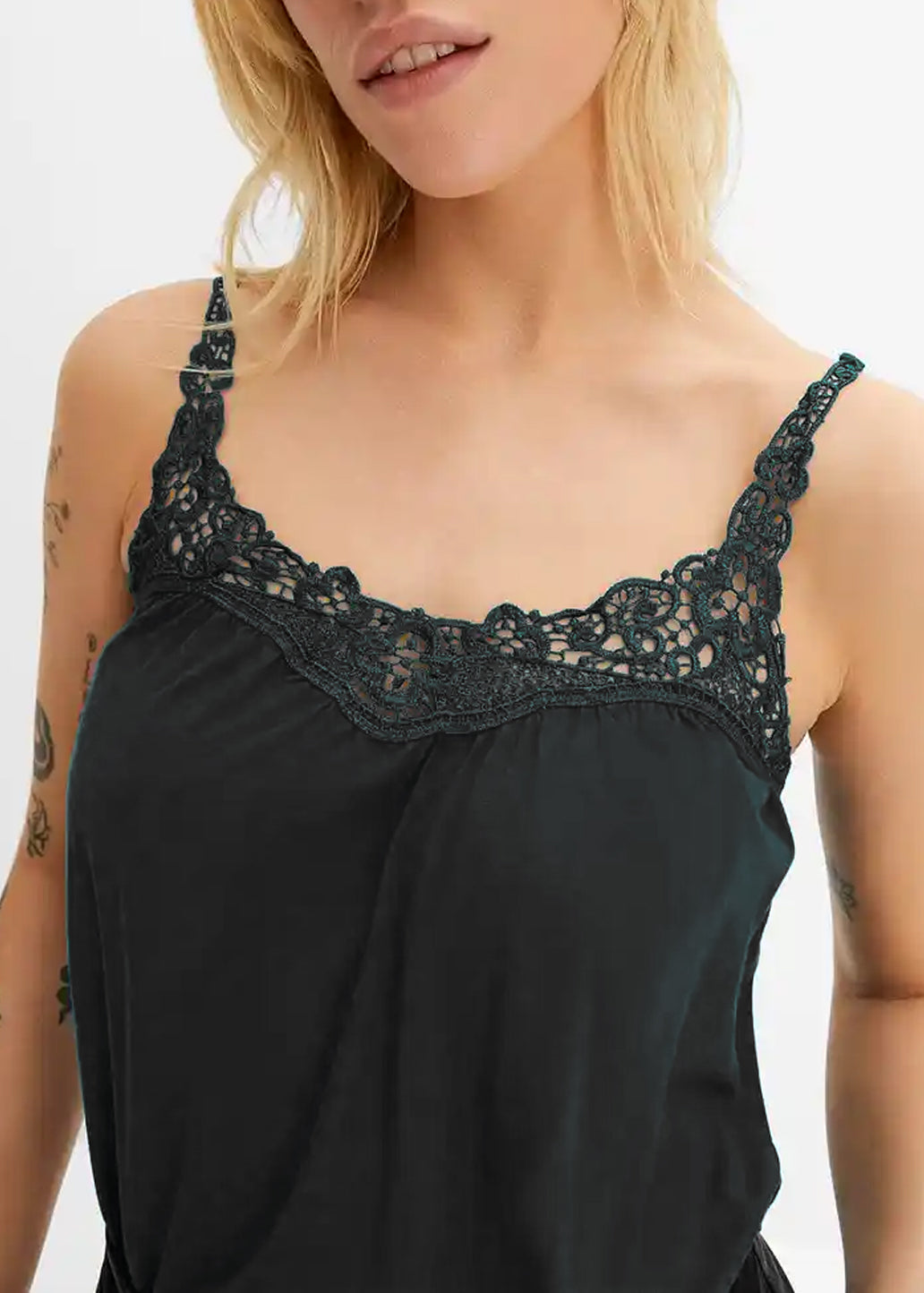 Ladies Sleeveless Stylish & Comfortable Lace Tank Top