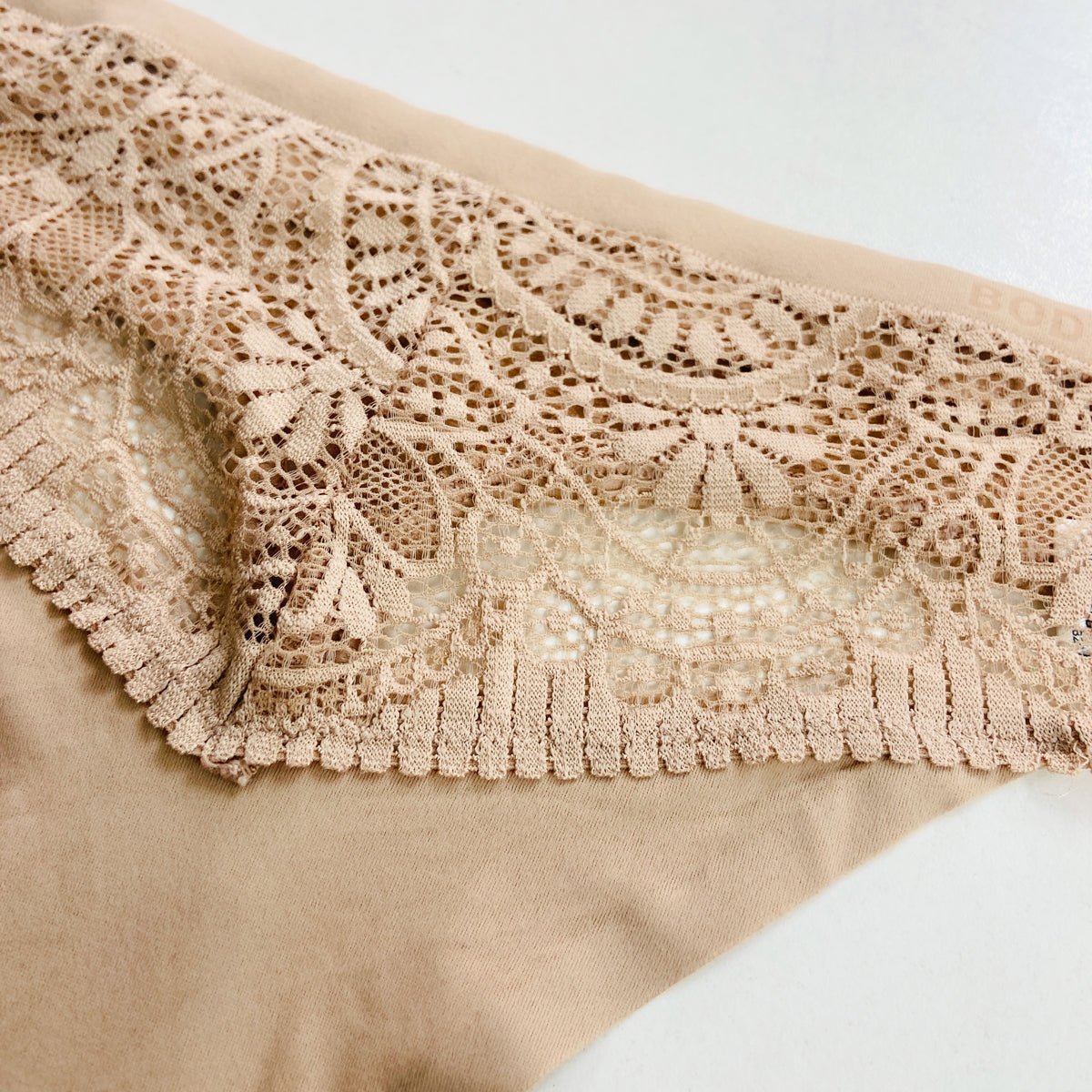 Womens Ultra-Soft & Seamless Comfort Lace Thong