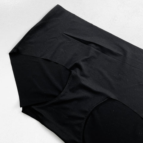 Ladies Mid Rise Seamless Comfort Invisible Shorts