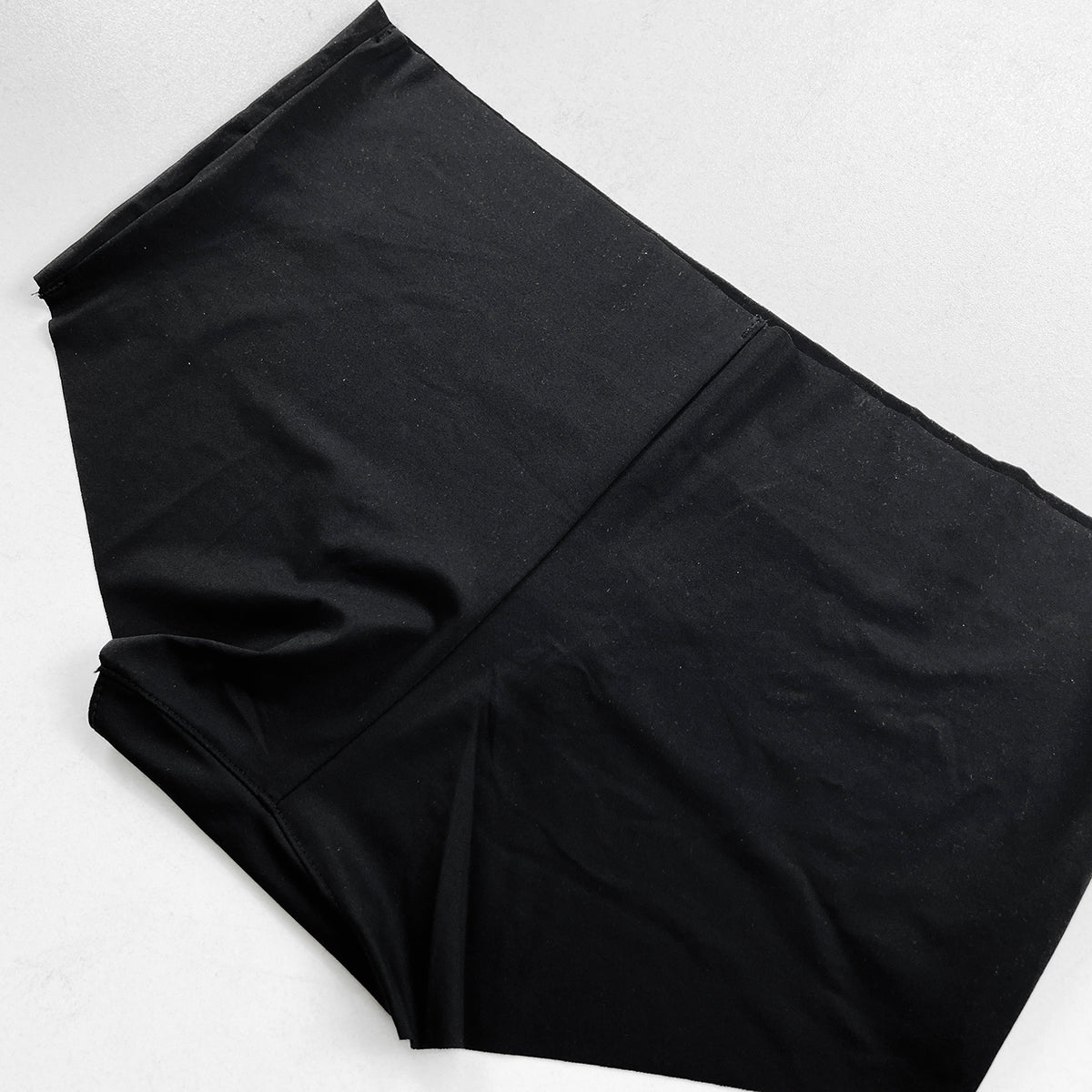 Ladies Mid Rise Seamless Comfort Invisible Shorts