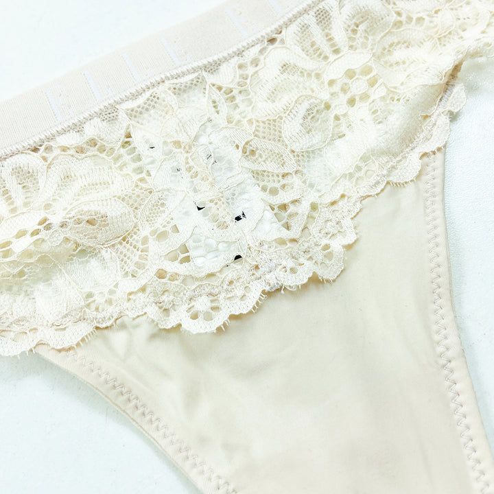Women's Elegant Soft Stretch Floral Lace Comfortable Sexy Lace Thong Panty